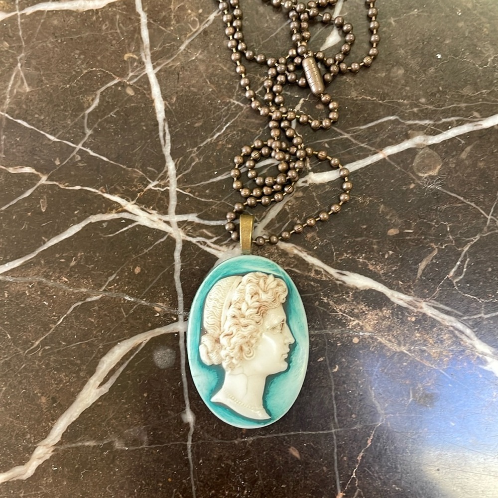 Victorian antique pendant necklace